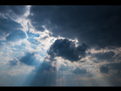 https://image.noelshack.com/fichiers/2024/32/2/1722933642-horizon-cloud-sky-sun-sunlight-atmosphere-dark-dusk-daytime-weather-cumulus-blue-jacobs-ladder-above-sunny-clouds-rays-dramatic-skyscape-meteorological-phenomenon-atmosphere-of-earth-804985-4081203701.jpg