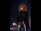 https://www.noelshack.com/2024-34-1-1724067530-french-singer-mylene-farmer-presents-creation-springsummer-440nw-10536393dg.jpg