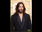 https://www.noelshack.com/2024-34-6-1724508925-jared-leto-alone-at-golden-globes-13.jpg