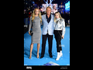 https://image.noelshack.com/fichiers/2024/34/6/1724519342-dolph-lundgren-centre-with-daughters-ida-lundgren-left-and-greta-lundgren-attending-the-aquaman-premiere-held-at-cineworld-in-leicester-square-london-r4chjf.jpg