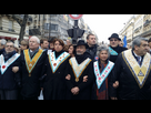 https://www.noelshack.com/2024-35-4-1724884141-ob-9f8080-manif-fm-chalie-11-01-2015-01.gif