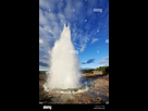 https://www.noelshack.com/2024-35-7-1725215197-geyser-strokkur-eruption-de-fontaines-jets-d-eau-ejectee-sequence-de-4-coups-geyser-islande-europe-c1974n.jpg