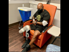 https://www.noelshack.com/2024-37-5-1726225221-flex-wheeler-back-in-hospital.png