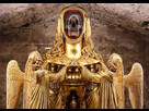 https://image.noelshack.com/fichiers/2024/38/7/1726998065-the-alleged-skull-of-mary-magdalene-encased-in-a-golden-v0-crj5tfwak2qd1.jpg