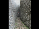 https://image.noelshack.com/fichiers/2024/39/4/1727346659-great-zimbabwe-inner-hall-8-1200.jpg