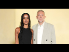 https://www.noelshack.com/2024-41-5-1728603147-vincent-cassel-officialise-sa-relation-avec-la-mannequin-narah-baptista-au-defile-ami-paris.jpg