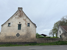 https://www.noelshack.com/2024-43-1-1729501190-23-the-farmhouse-of-la-haye-sainte-2024-battle-of-waterloo-tour.jpg