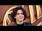 https://image.noelshack.com/fichiers/2024/44/1/1730116758-timothee-chalamet-s-incruste-a-son-propre-concours-de-sosies-et-perd.jpg