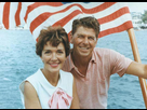 https://www.noelshack.com/2024-44-3-1730249540-ronald-and-nancy-reagan-sailboat.jpg