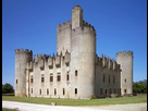 https://image.noelshack.com/fichiers/2024/45/7/1731204622-chateau-de-roquetaillade.jpg