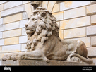 https://www.noelshack.com/2024-46-6-1731731414-lion-statue-rathaus-city-hall-hamburg-germany-europe-2bffetj.jpg