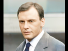 https://image.noelshack.com/fichiers/2024/47/4/1732203774-trintignant-italie-1963.png