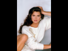 https://image.noelshack.com/fichiers/2024/47/7/1732469326-brooke-shields-1987.jpeg