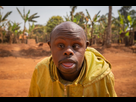 https://www.noelshack.com/2024-48-1-1732494249-portrait-homme-africain-chauve-adulte-syndrome-down-fond-foret-404612-375-1.jpg