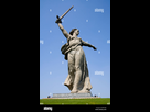 https://image.noelshack.com/fichiers/2024/48/2/1732657147-statue-sur-l-appel-de-la-mere-patrie-de-kurgan-sommet-mamaiev-marquage-armee-rouge-morts-de-la-bataille-de-stalingrad-volgograd-russie-b0pydm.jpg