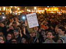 https://image.noelshack.com/fichiers/2025/02/4/1736416766-manifestation-le-7-janvier-2025-place-de-la-republique-a-paris-pour-celebrer-le-deces-de-jean-marie-le-pen-2009037.jpg