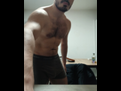 https://image.noelshack.com/minis/2025/03/5/1737105548-20250116-212206.png
