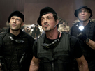 https://image.noelshack.com/fichiers/2025/05/5/1738344312-expendables-un-tournage-en-enfer-pour-stallone.jpg