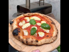 https://image.noelshack.com/fichiers/2025/06/6/1739036568-pizza-italienne.jpg