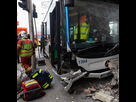 https://image.noelshack.com/fichiers/2025/06/6/1739038823-63a081ee948eb-accident-de-bus-1.jpg