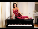 https://image.noelshack.com/fichiers/2025/07/4/1739407349-khatia-buniatishvili-la-virtuose-du-14-juillet.jpg