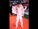 https://image.noelshack.com/fichiers/2025/07/6/1739646509-timothee-chalamet-wore-chrome-hearts-to-the-berlin-film-festival-premiere-for-a-complete-unknown-683x1024.jpg