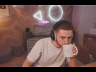 https://image.noelshack.com/fichiers/2025/08/1/1739826600-screenshot-2025-02-17-22-09-09-277-tv-twitch-android-app-edit.jpg