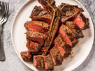 https://image.noelshack.com/fichiers/2025/08/6/1740233836-perfect-grilled-t-bone-steak-recipe-hero-2-dd8dc532e6ab4070bb8db65f1f3f0d30.jpg