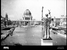 https://image.noelshack.com/fichiers/2025/09/6/1740847410-ffnne-du-monde-foire-mondiale-exposition-colombienne-ou-exposition-colombienne-de-chicago-tenue-a-chicago-en-1893-pour-celebr.jpg