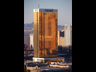 https://image.noelshack.com/fichiers/2025/09/6/1740848192-trump-tower-las-vegas-dezeen-1704x2556.jpg
