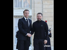 https://image.noelshack.com/fichiers/2025/13/4/1743068895-leparisien2025-03-27-10-48-01ebab8eef-fdea-48a4-a66c-6d1fac92dfa7.jpg