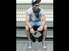 https://image.noelshack.com/fichiers/2025/13/6/1743258232-vetement-homme-chaussures-vieilles-look-vintage-converse-all-star-retro.jpg