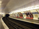 https://image.noelshack.com/fichiers/2025/15/7/1744569275-metro-de-paris-ligne-10-mabillon-01.jpg