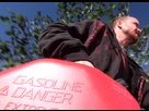 https://image.noelshack.com/fichiers/2025/16/7/1745171869-danger.jpg