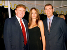 https://image.noelshack.com/fichiers/2025/17/7/1745727883-191203-trump-andrew-mc-1133.jpg
