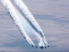 https://image.noelshack.com/fichiers/2025/18/6/1746291647-cover-r4x3w1200-57df6dfc7f057-les-trainees-derriere-un-avion.jpg