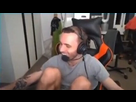 https://image.noelshack.com/fichiers/2025/19/1/1746434712-squeezie.jpg