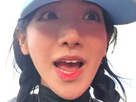 https://image.noelshack.com/fichiers/2025/20/6/1747515968-jinny-shock.png