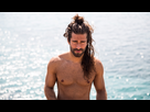 https://image.noelshack.com/fichiers/2025/23/1/1748862075-homme-aux-cheveux-longs.jpg
