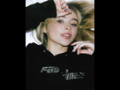 https://image.noelshack.com/fichiers/2025/27/3/1751442756-sabrina-carpenter2.jpg
