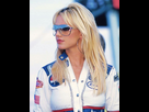 https://image.noelshack.com/fichiers/2025/48/2/1764098376-britney-at-the-nascar-winston-cup-pepsi-400-2001-v0-vdz9ogz9ma8d1.jpg