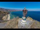 https://image.noelshack.com/fichiers/2026/03/1/1768235767-la-vue-a-rienne-de-cristo-rei-dili-haute-statue-jesus-christ-plac-sur-un-globe-dans-ville-timor-orien-oriental-sommet-donnant-141280338.jpg